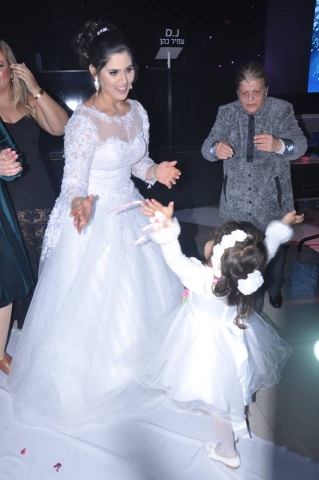 שמלות כלה צנועות