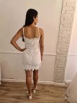 שמלה לבנה קצרה